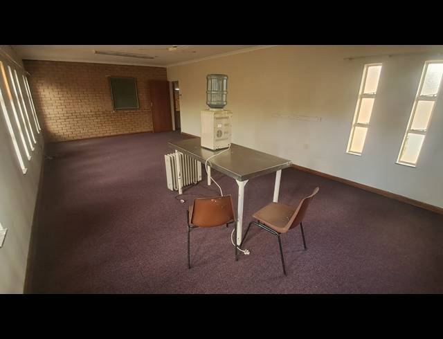 23M² BED & BREAKFAST TO LET IN NOORDHEUWEL